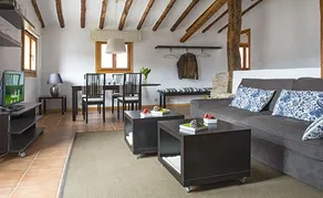 La Casa de Enmedio - Image 3