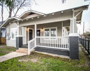 Hackberry St #B Renovated 2BR Near Downtown SA - Image 2