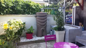 quiet house with flowery courtyard - Image 2