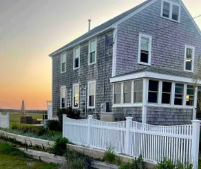 Coastal New England Beachside Escape! - Image 2