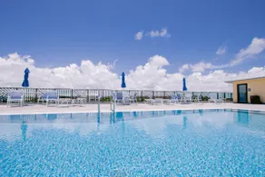 #201 ADA Beachside 1 BR Apartment with Rooftop Pool! - Image 1