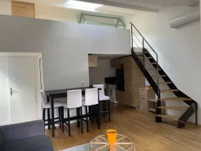 Nice apartment, secure courtyard for bike/motorcycle - Image 2