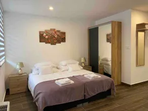 M70 Apartmanház - Image 3