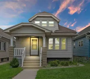 Historic & Spacious Bungalow w/Game Room & Hot Tub - Image 2