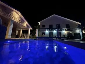 Cozy house with pool - Image 3
