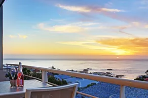 Devinia's Gem- A sparkly ocean view Penthouse - Image 2