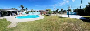 Full House with Pool ＆ Basketball Court in LA - Image 4