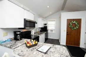 Beck Plaza Extended Stays Suite A - Image 2