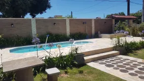 Casa de praia com piscina, churrasqueira e playground, à 250 metros da praia. - Image 3