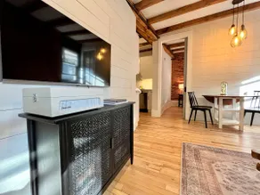 Lovely 1-bedroom in downtown Portsmouth steps to everything! - Image 4