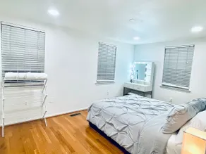 Cozy Family Home w/ the best check-in/-out times! - Image 4