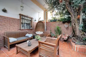 Casa del Olivo with a Jacuzzi in Barriada La Granja - Image 2