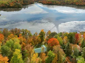 Lakefront Cabin w Screened Deck! Pontoon Rental! 2 Kayaks / Fishing Row Boat! - Image 3