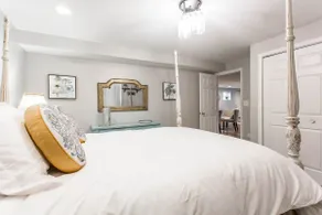 BERNARD CHATEAU – LOGAN SQUARE - Image 4