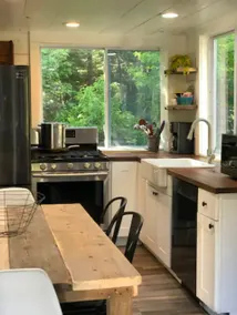 Cottage near Lighthouse, Trails, Ocean & Seafood - Image 3