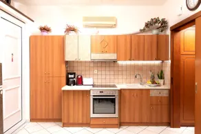 SKY Seafront Apartment - Image 3