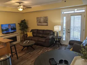 1 Bedroom Riverfront Condo in Perfect Location - Image 4