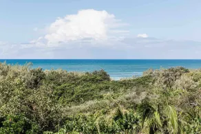 Castaways Beach House Noosa - Image 4