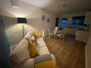 Modern 2 bedroom apartment in scenic village - Image 2