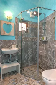 Lotus apartment - Image 5