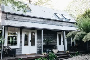 The Garden Loft at Poets Lodge - Image 2