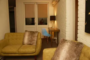 Cosy 1BR unit in the heart of Scone - Image 5