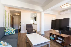 BHost - Suite La Merced - Image 4