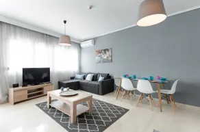 Penthouse Suite In The City Center - Image 2