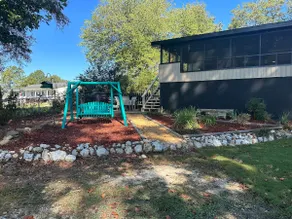 Deep Water Lake House - Image 2