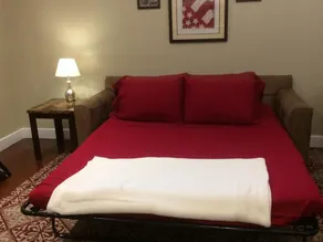 LU-ZAN SUITES, SUITE A - Image 5