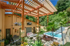 Skyhill Oasis New Lux Modern Home at Universal - Image 4