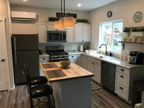 Private 1 BDRM Cottage - Image 2