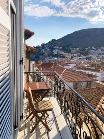 Hydra Art Suites - Image 2