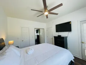 you'll love it! Central location, cute and quiet - Image 5