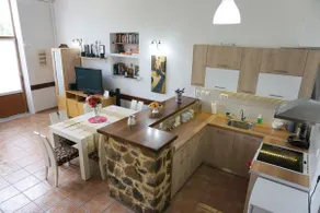 A cottage with a unique coolness! - Image 2