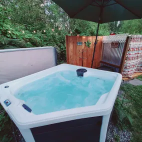 Waterfront access~ Knotty Glamping Cabin & Spa a/c - Image 5