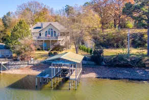 Bayou Lake House on Lake Hamilton - Image 3