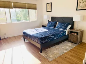 A Bright & Modern 2BD/1.5BA House + Parking - Image 4