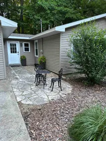 Pier Joy: Two private cottages on 2.5 wooded acres, close to Union Pier beaches - Image 3