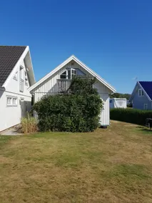Beach and nature holiday accommodation on Grimsholmen - Image 2