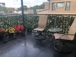Entirely Private Suite - Urban Oasis - Pilsen/UIC - Image 4