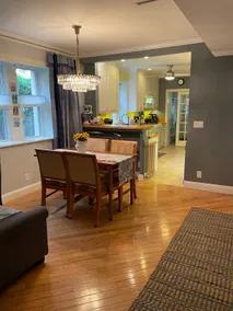 Entire 1st Floor Apt near O'Hare/ORD & Blue Line - Image 4
