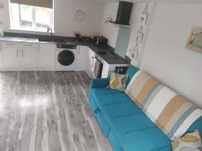 Elm Grove Lodge - Self Catering Apartment - Image 3