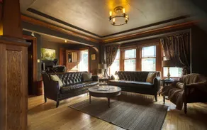 Classic Riverwest 3BR Upper Apartment - Image 3