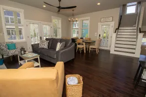 Beach Nest, Sleeps 20, 5 min. to Lake Michigan. - Image 4