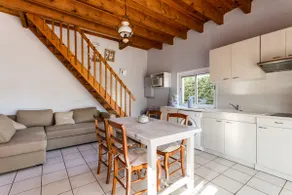 cottage at the foot of the clape - Image 2