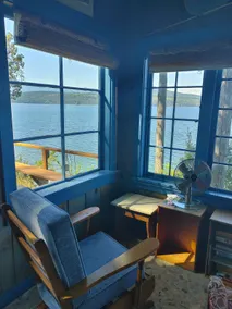 Historic Discovery Bay Beach Cabin Stunning Views - Image 4