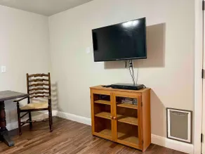 Pet-Friendly Base Near National Parks! - Image 5