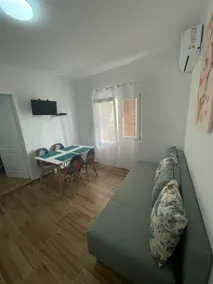1-room apartment in family house - Image 4