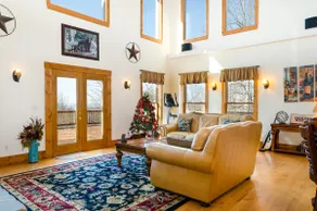 Endless Views - Private 5BR Luxury Lodge Hot Tub - Image 3